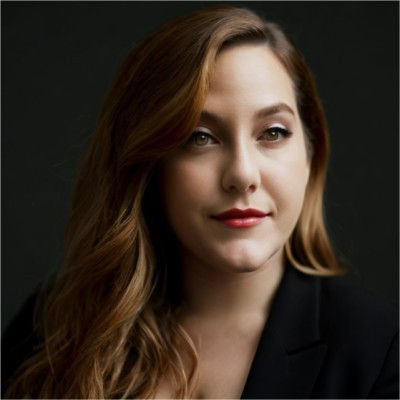 Hayden Robbins Headshot